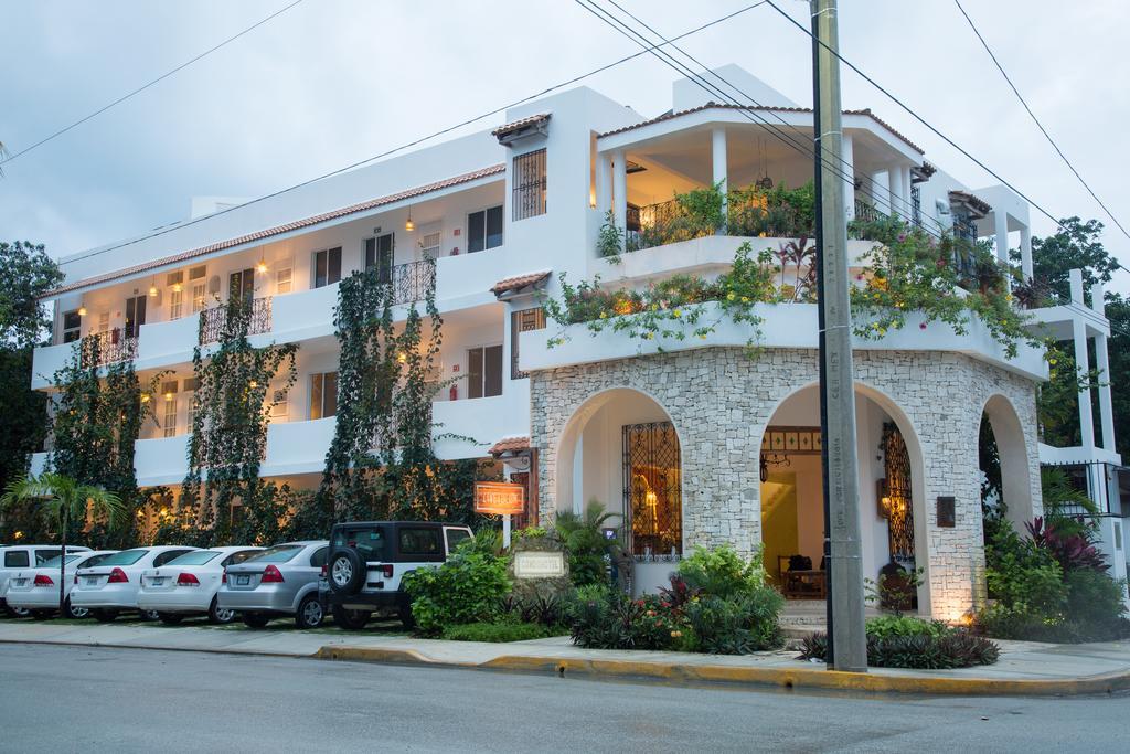 Livetulum Aparthotel Exterior photo